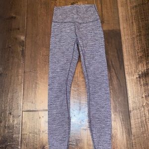 LULULEMON herringbone wunder unders size 4